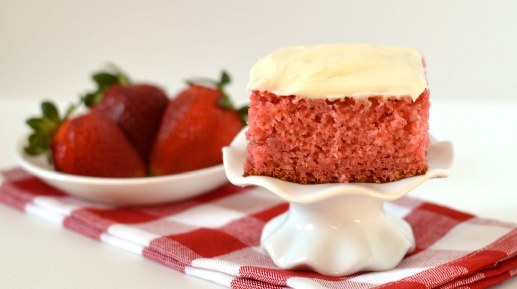 fresh strawberry cake