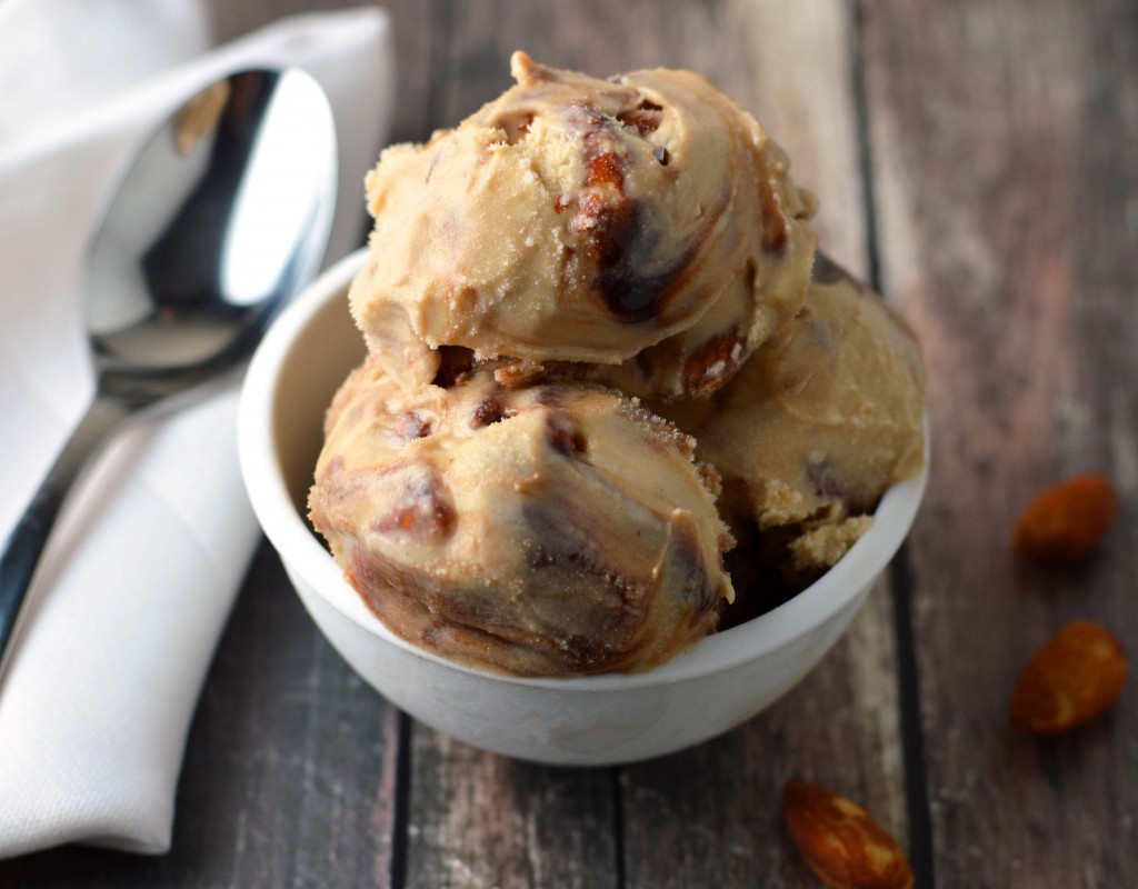 Kahlua chocolate almond ice cream