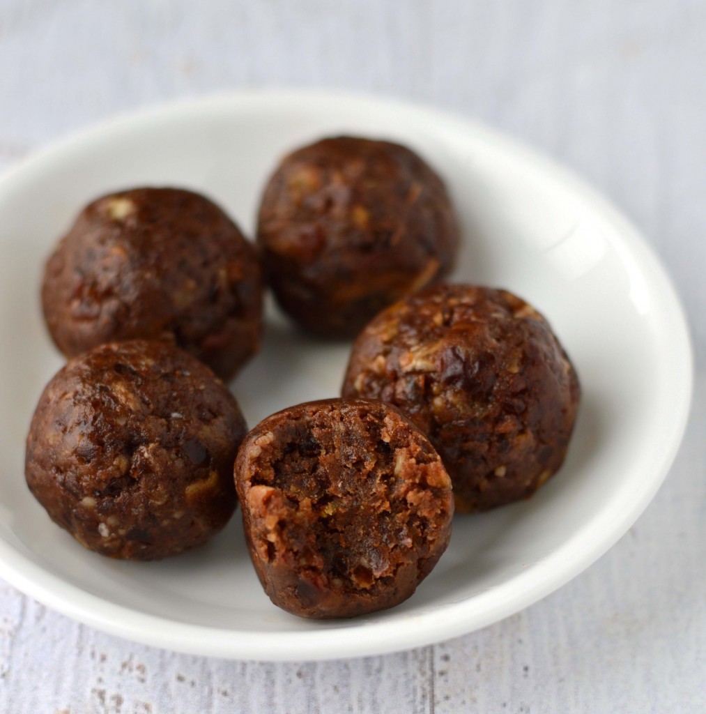 chocolate peanut butter energy bites