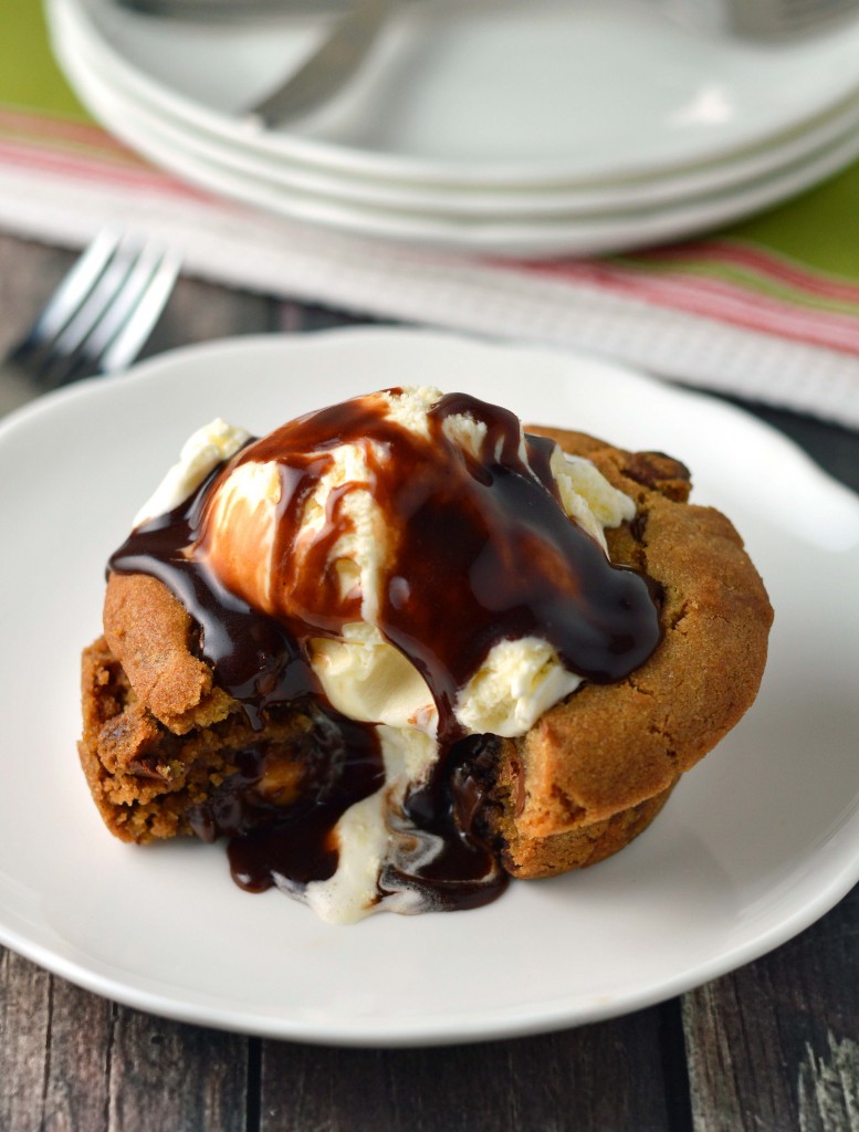 chocolate chip caramel lava cookie