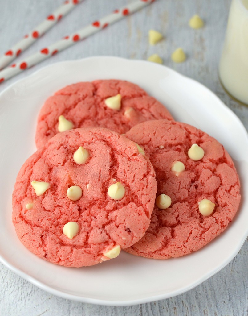 White chocolate strawberry cookies