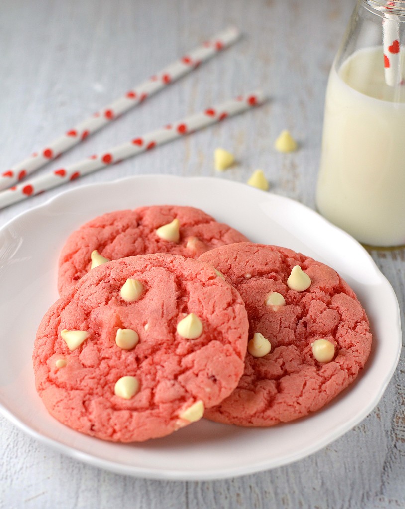 White chocolate strawberry cookies