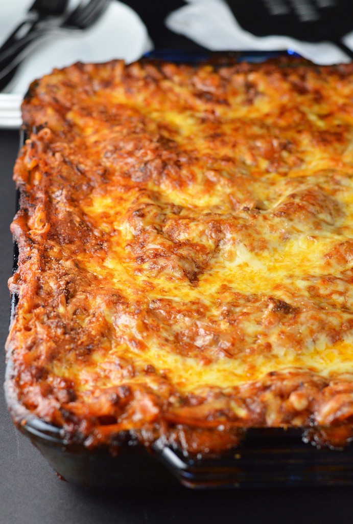 Cheesy beef lasagna