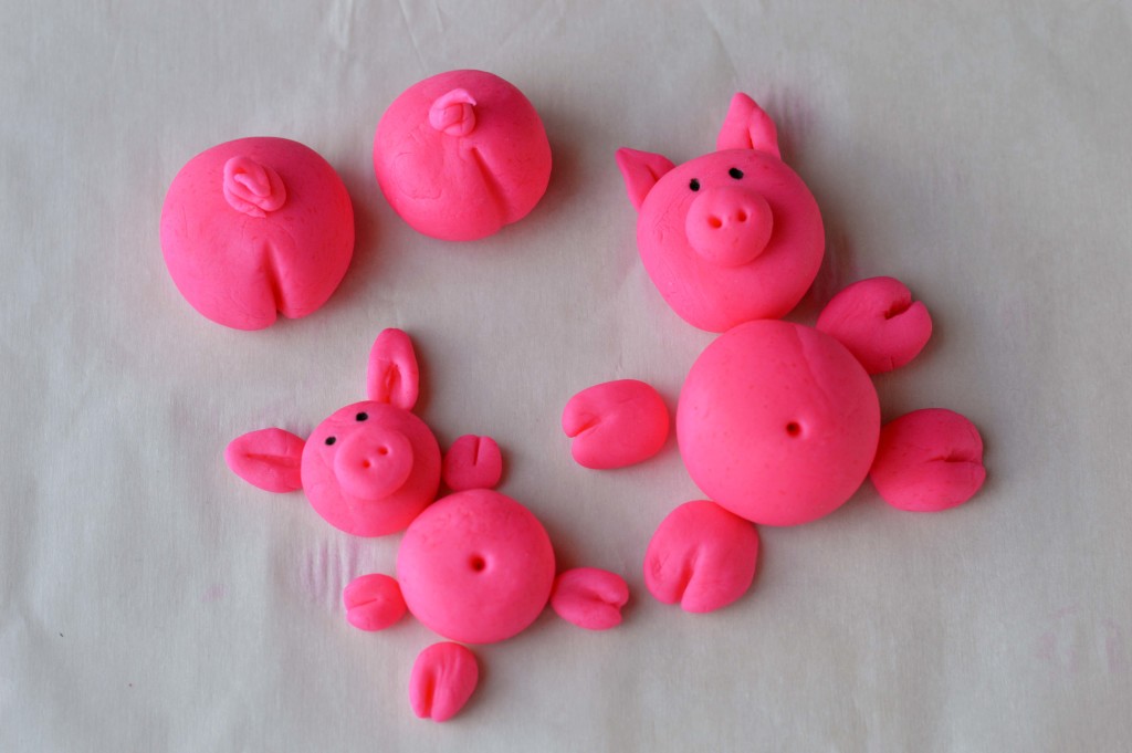 fondant pigs