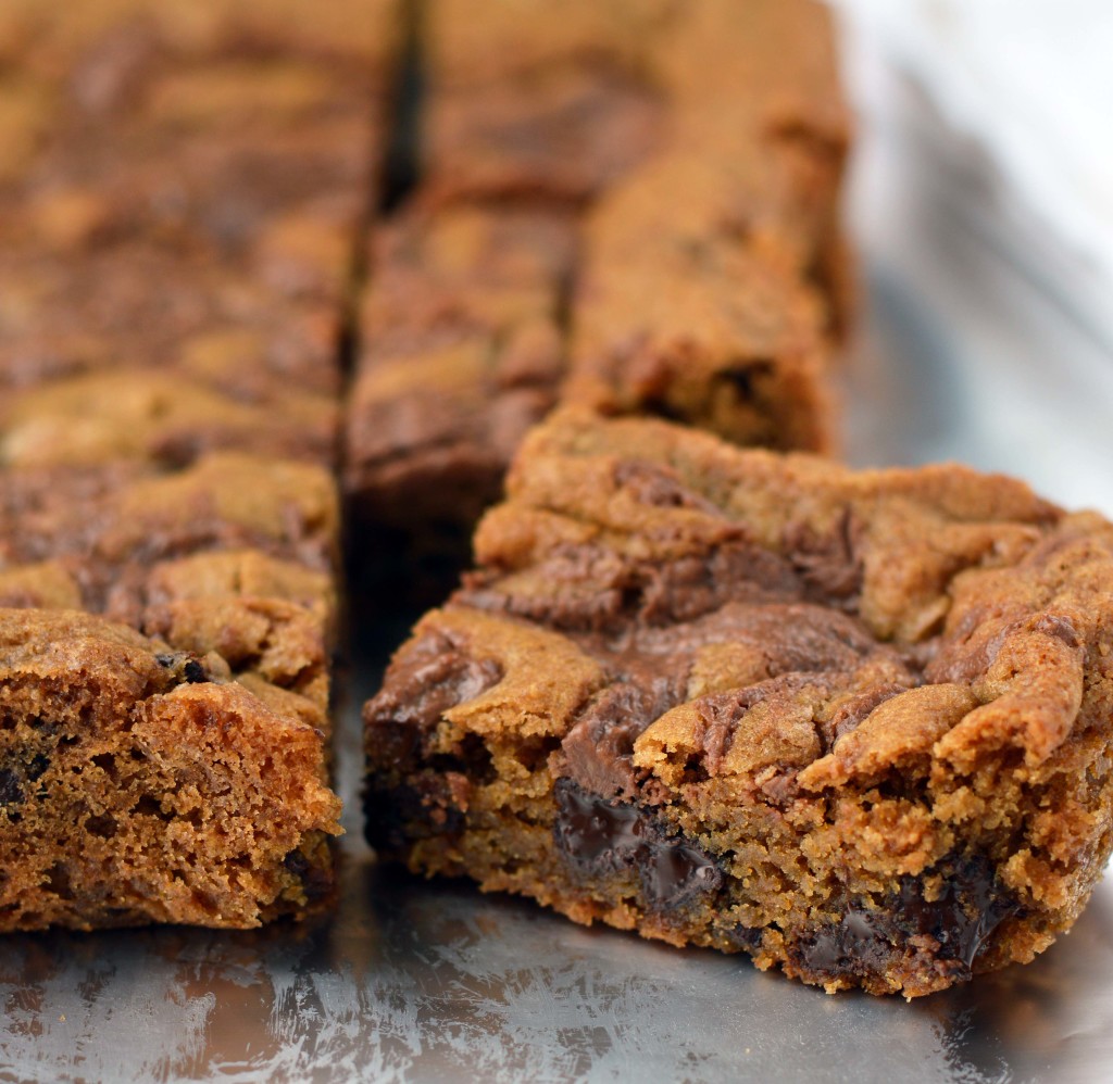 chocolate peanut butter blondies