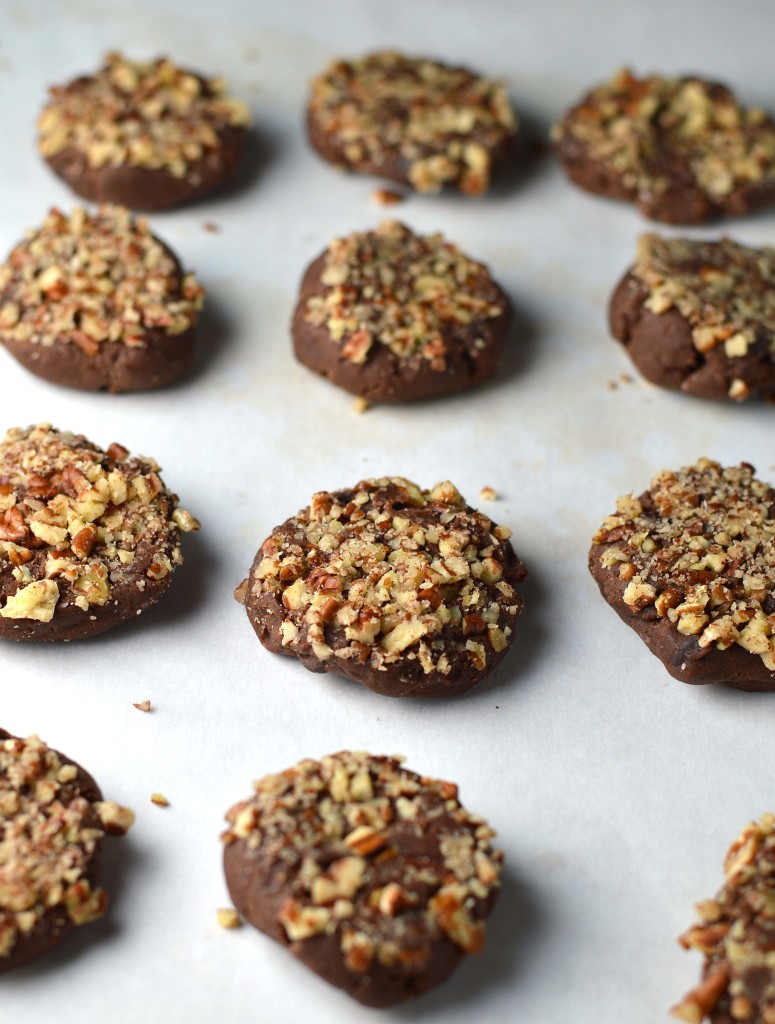 Double chocolate turtle cookies