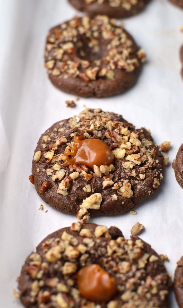 Double chocolate turtle cookies