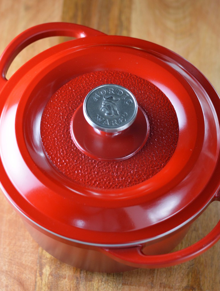 Nordic Ware Dutch Oven