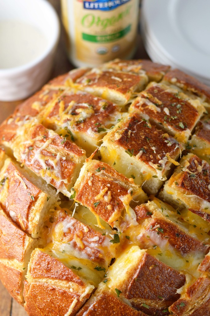 Cheesy Ranch Pull Apart Bread