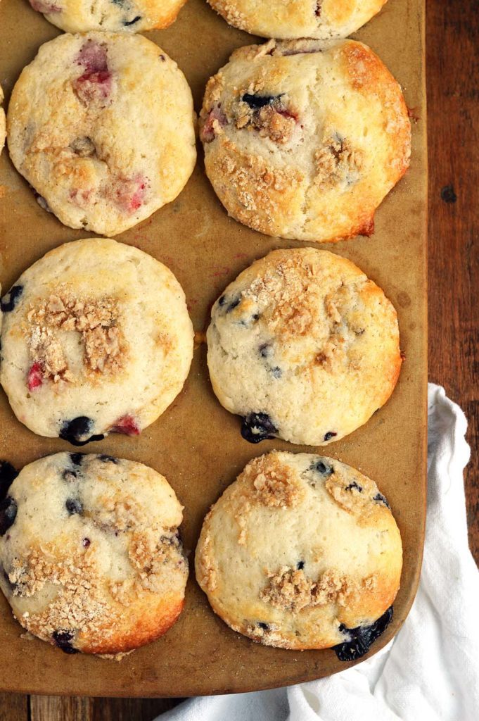 Berry Crumble Muffins