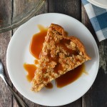 Caramel peach crumble pie