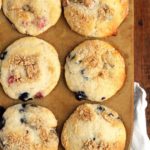 Berry Crumble Muffins